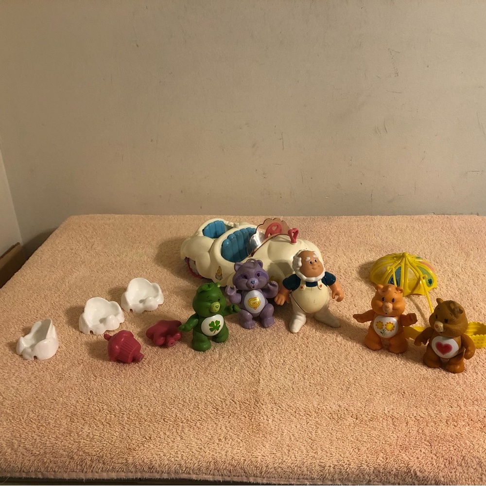 Vintage Care Bears Cloud Car Cloud Keeper 4 Figures Swing & Basket Lot
